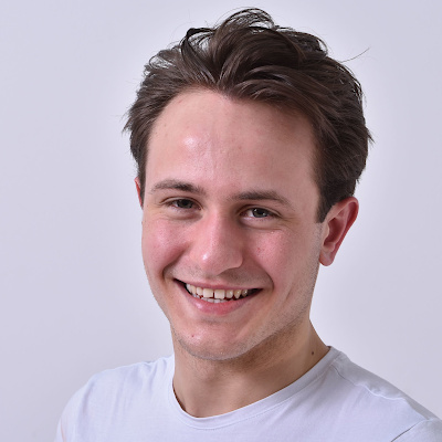 Constantin Moll – Link Larkin